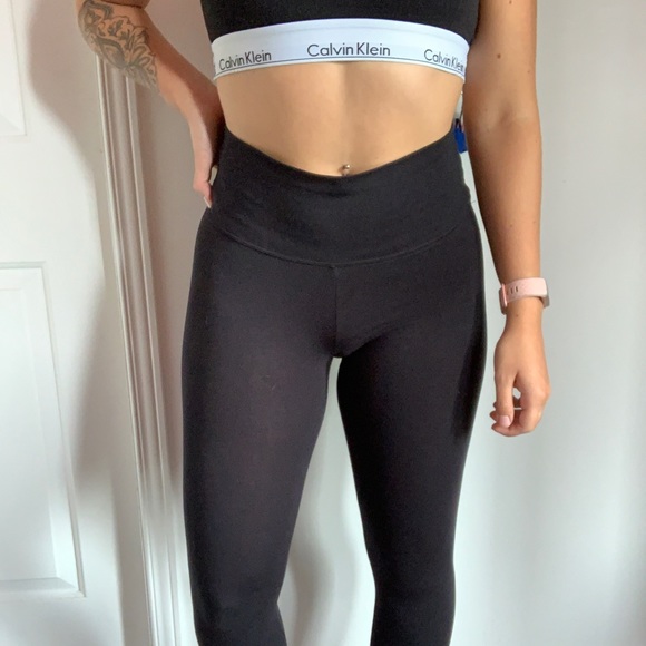 NWOT Aritzia black leggings - Picture 2 of 2